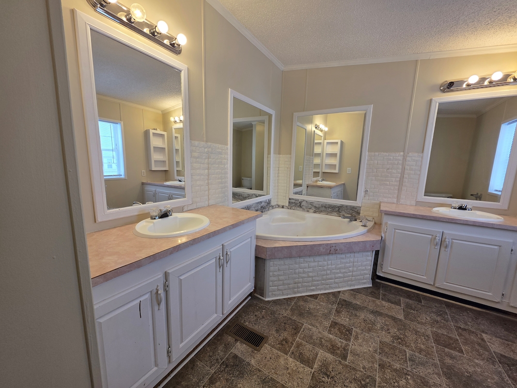 PNV Pineview Estates