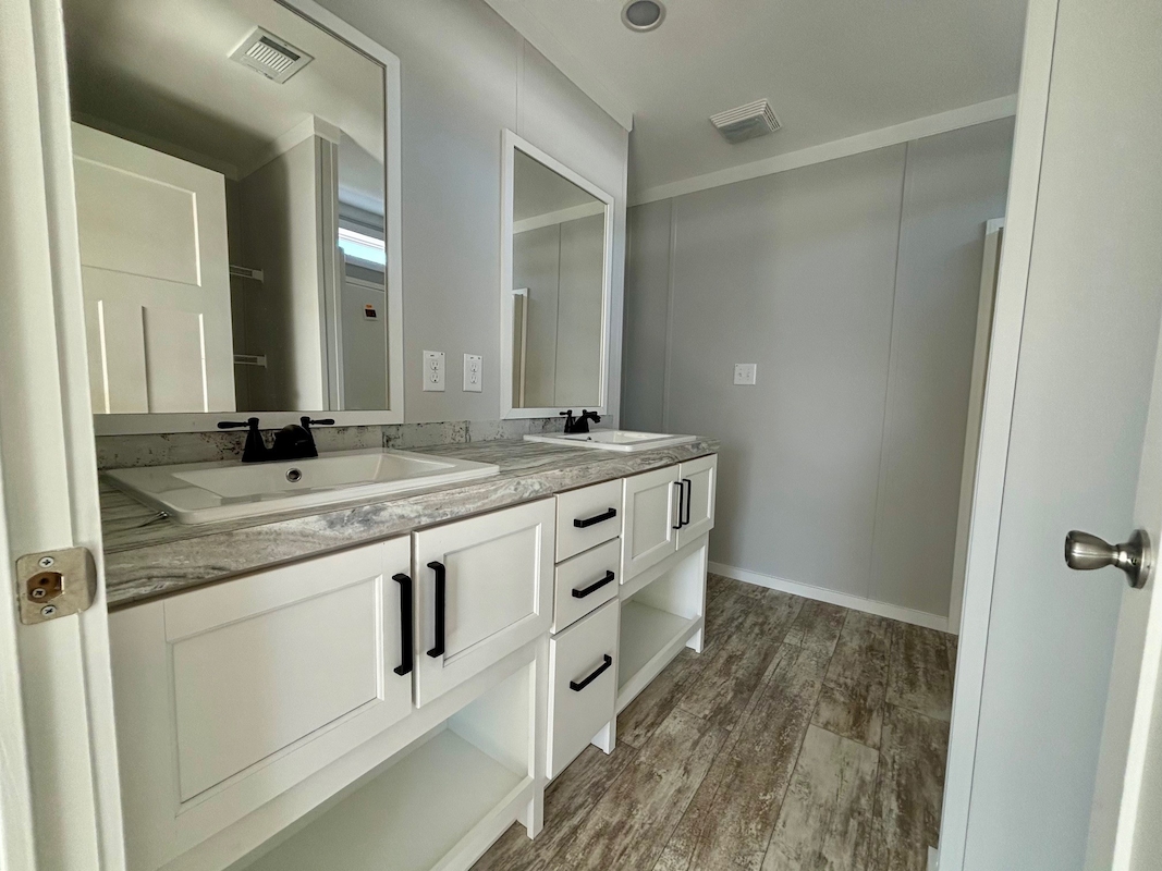 RSC Riverside Club Golf & Marina Community