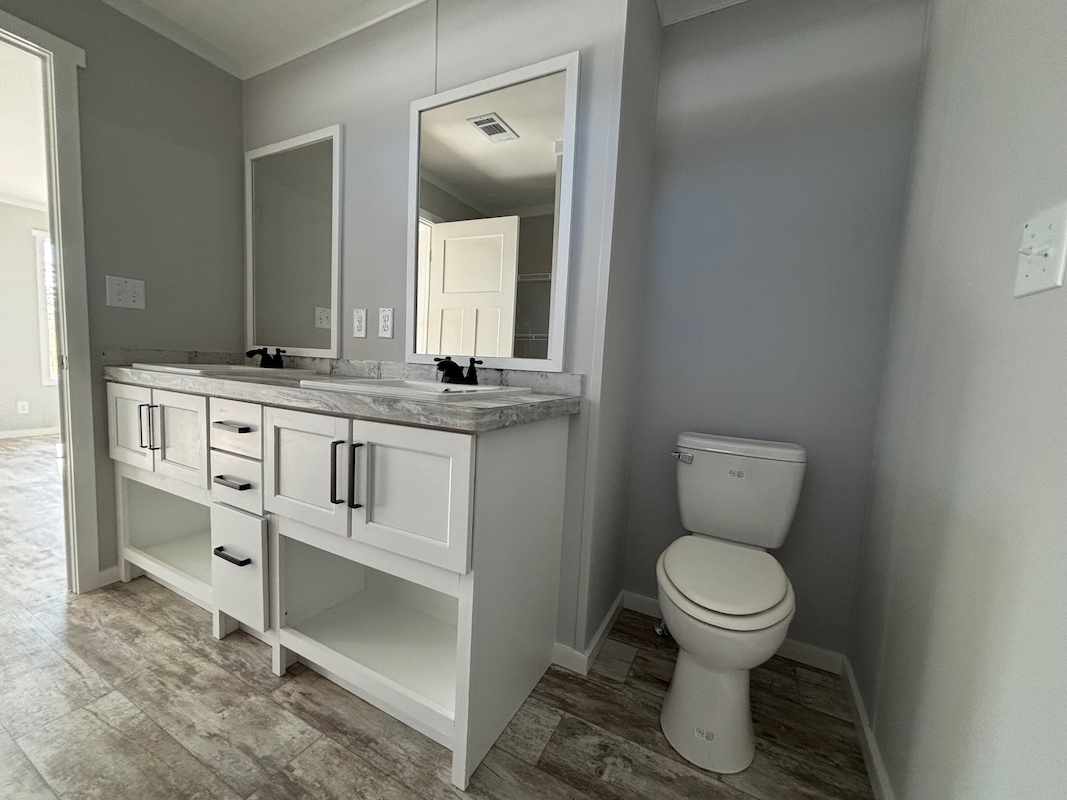 RSC Riverside Club Golf & Marina Community