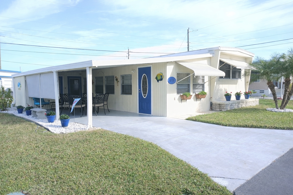 VDL Vista del Lago MH & RV Resort