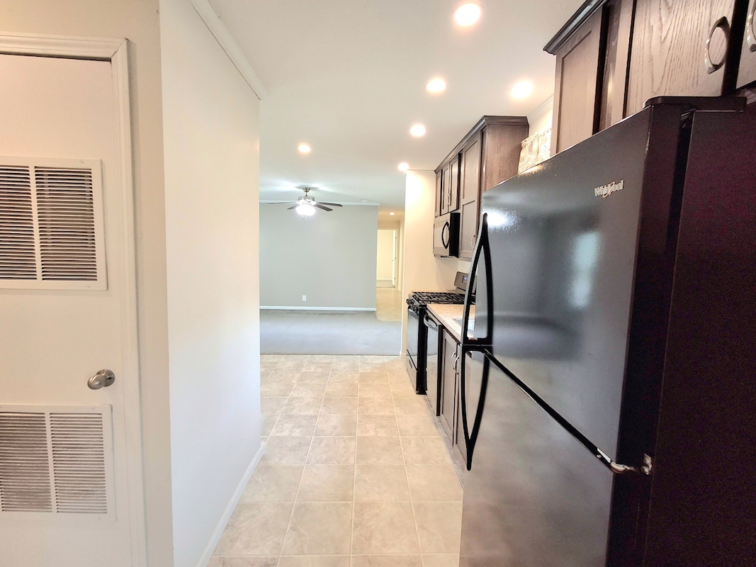 HIC Hickory Hills Village