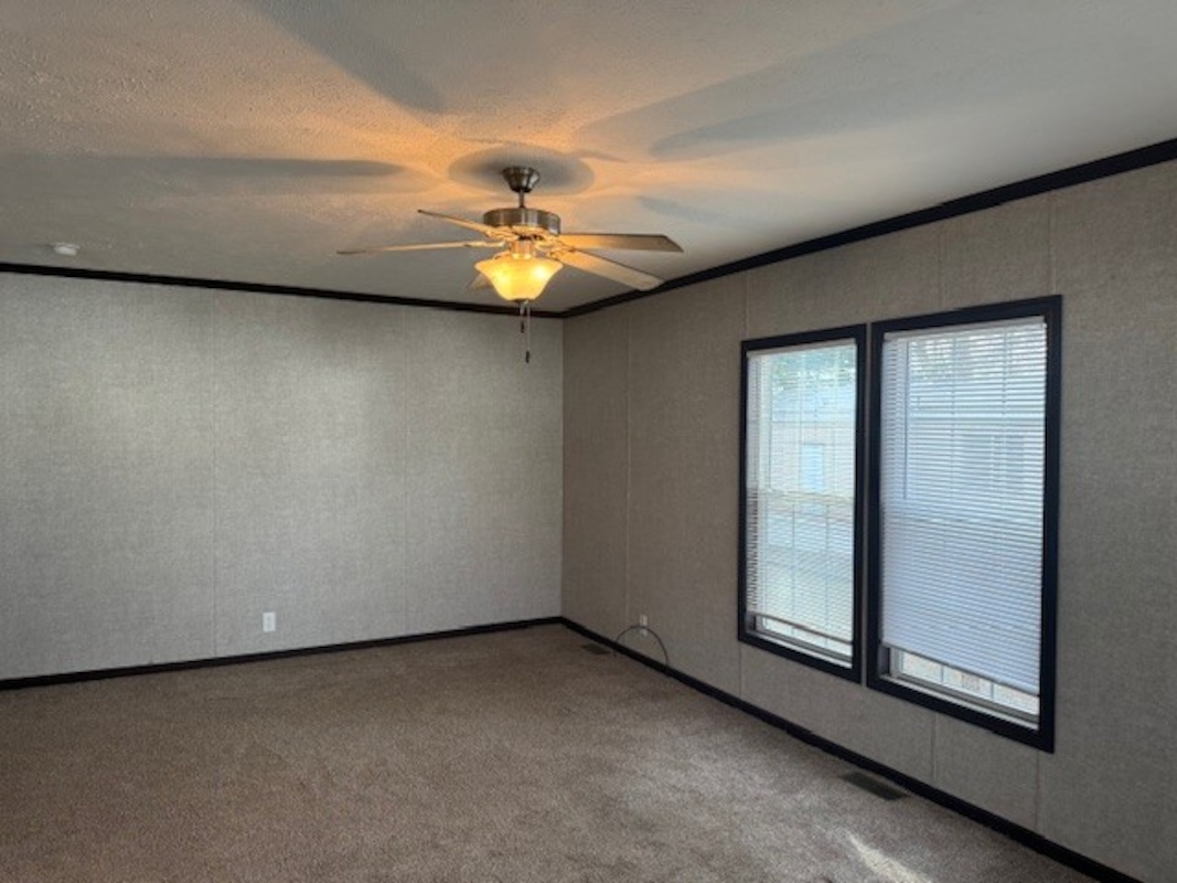 HLL Hawaiian Gardens/Holly Village