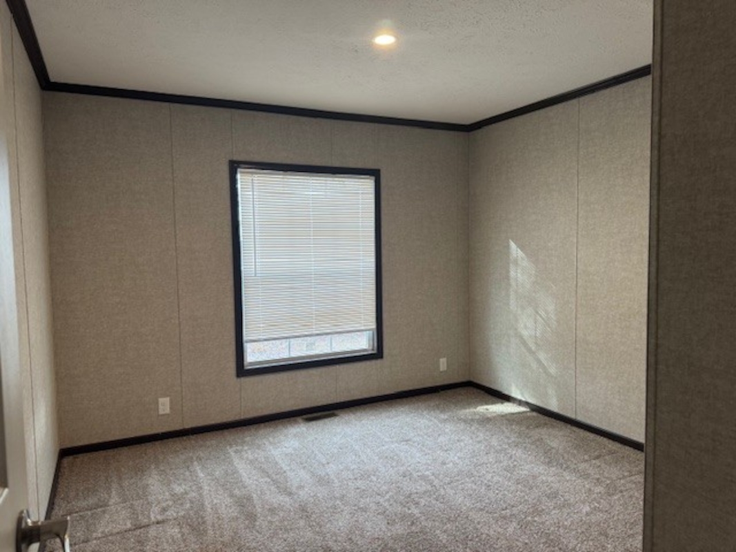 HLL Hawaiian Gardens/Holly Village