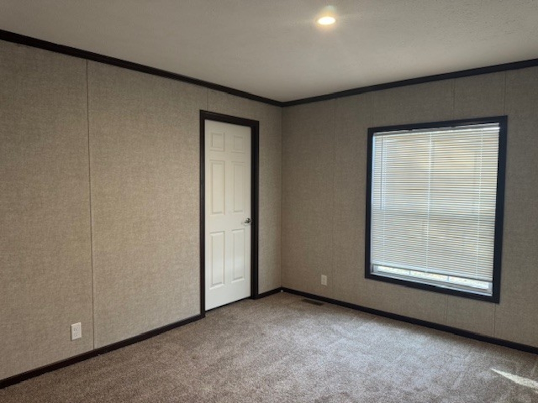 HLL Hawaiian Gardens/Holly Village