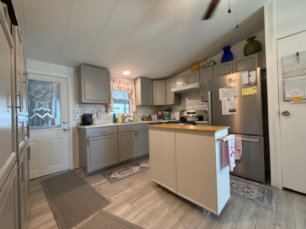 LAK Lake Juliana Landings