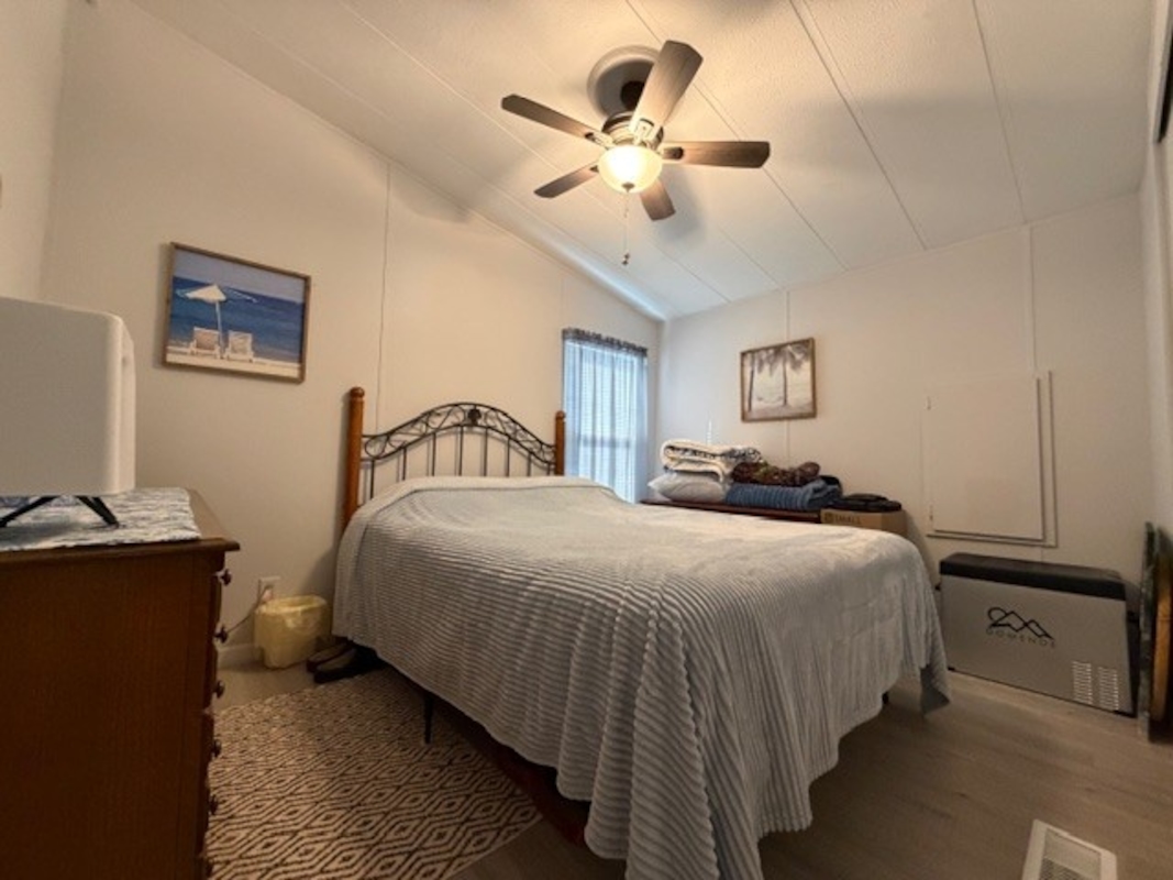 LAK Lake Juliana Landings