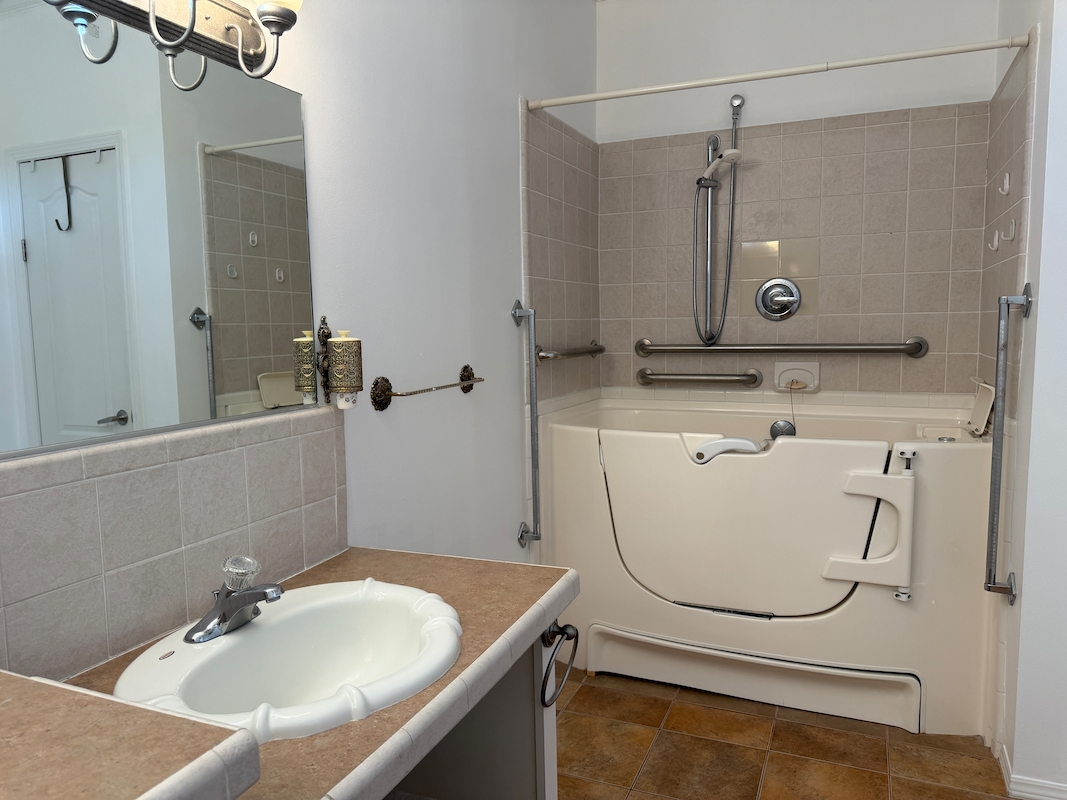 RSC Riverside Club Golf & Marina Community