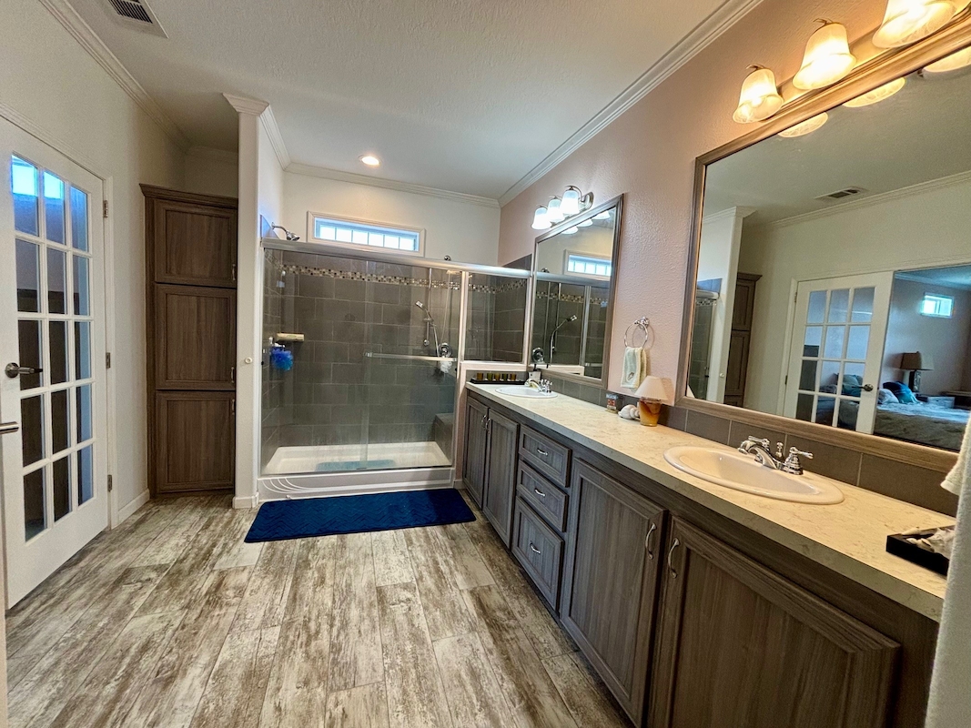 RSC Riverside Club Golf & Marina Community