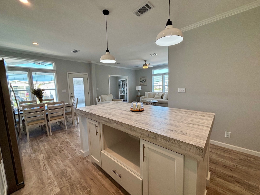 RSC Riverside Club Golf & Marina Community