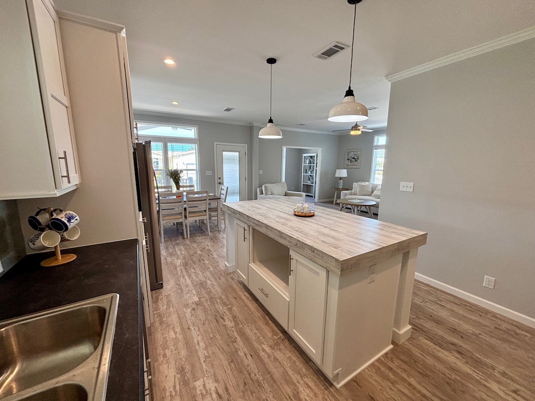 RSC Riverside Club Golf & Marina Community