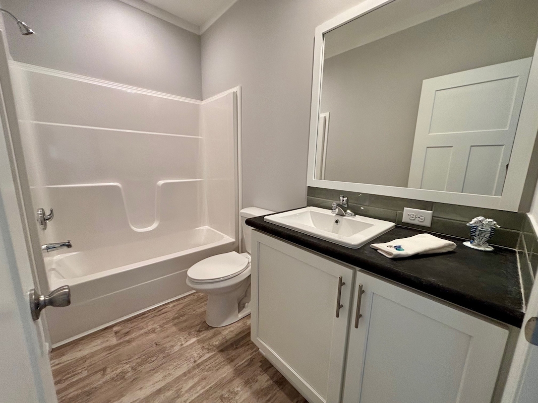 RSC Riverside Club Golf & Marina Community