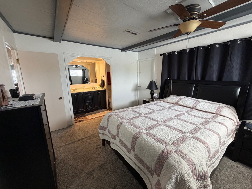 SAR Saralake Estates