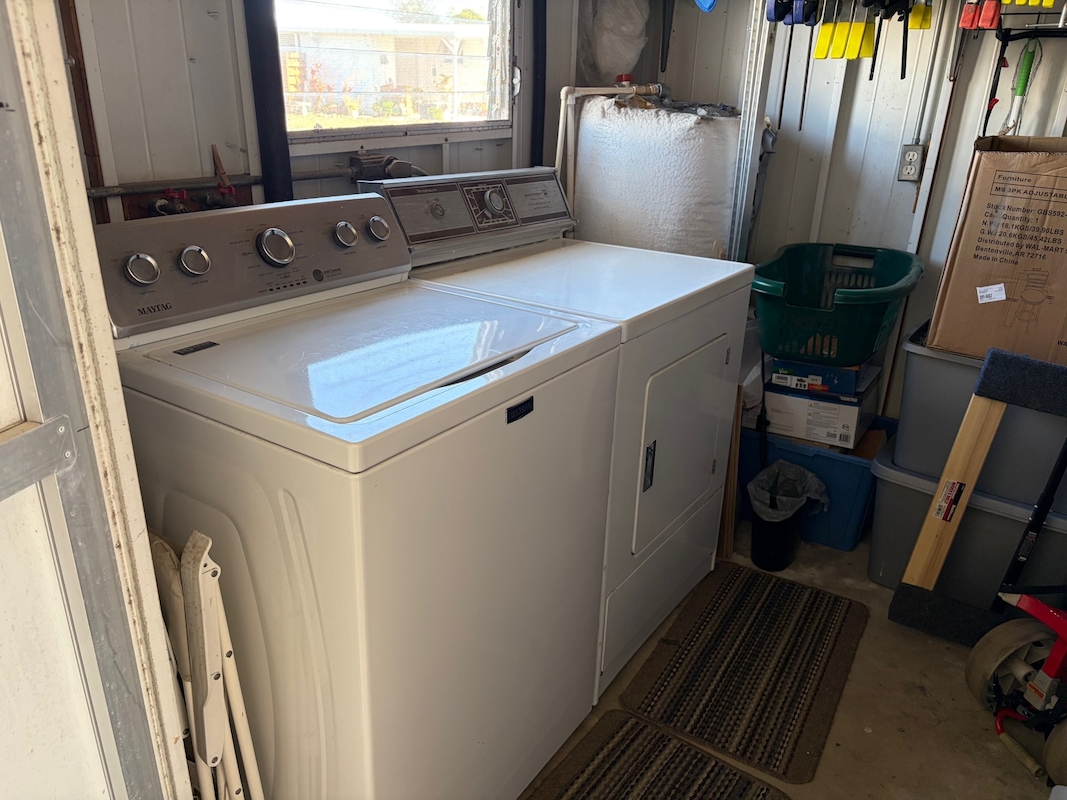 SAR Saralake Estates