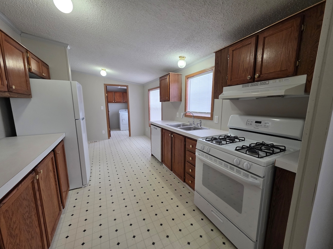 PNV Pineview Estates