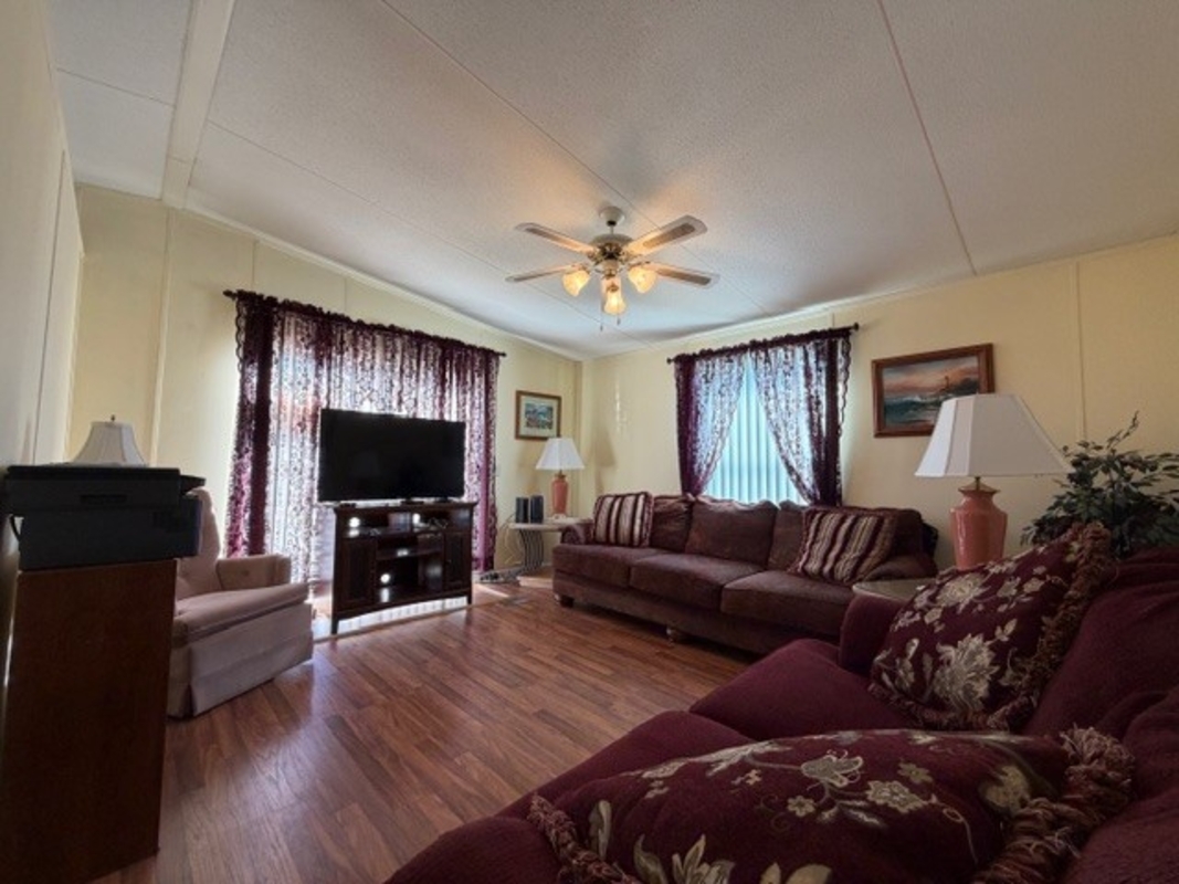 LAK Lake Juliana Landings