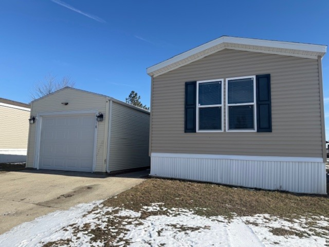 CAR Carrington Pointe