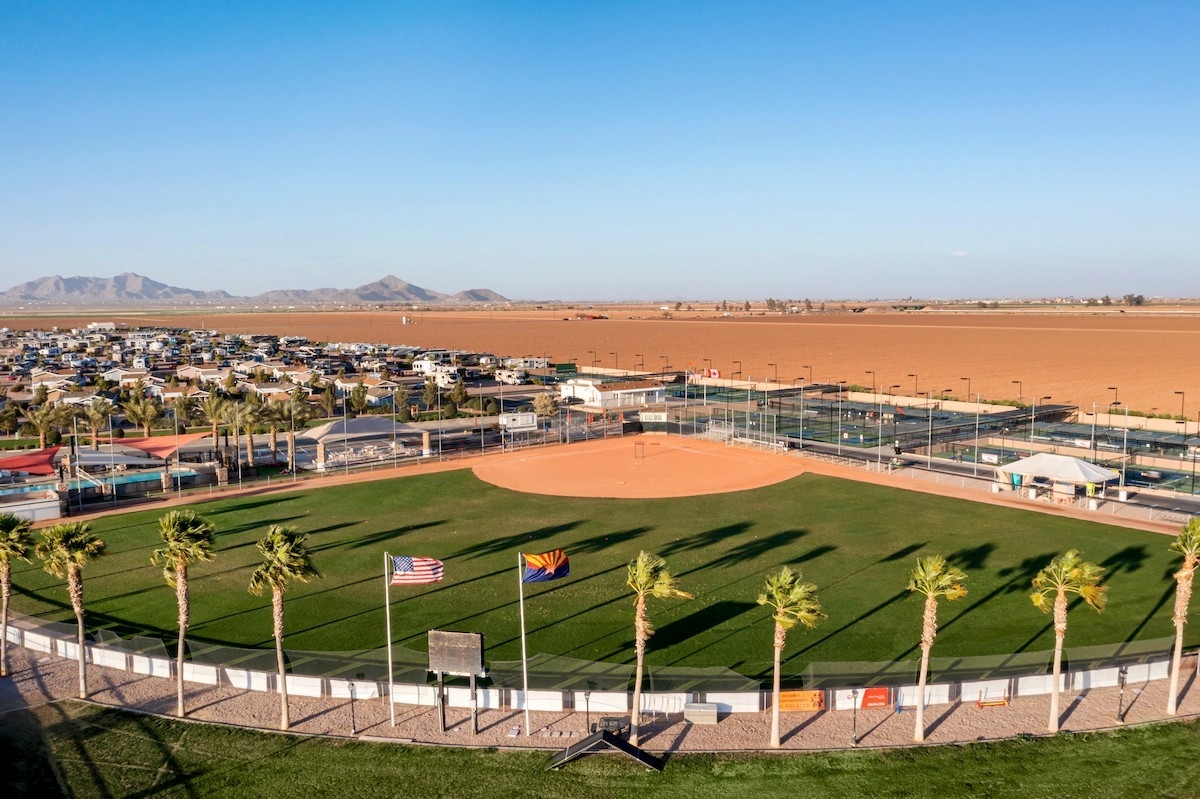 PCK Palm Creek Resort & Residences