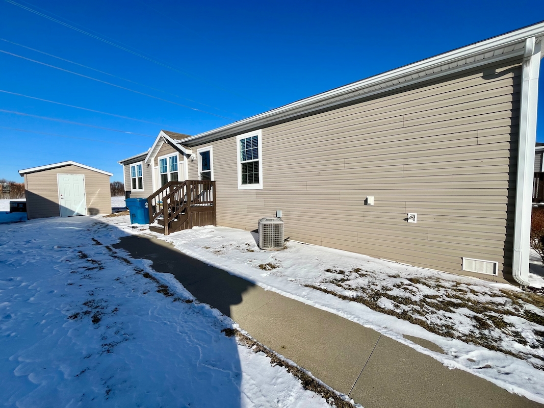 TAN Tanglewood Village