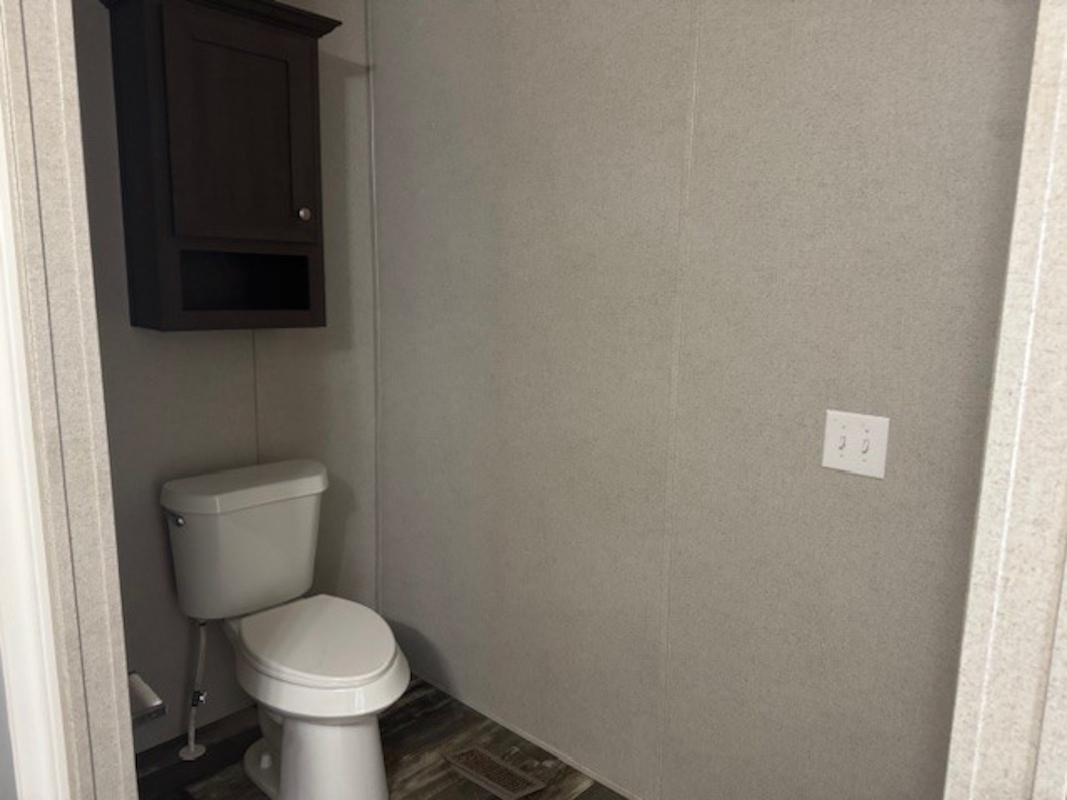 HLL Hawaiian Gardens/Holly Village