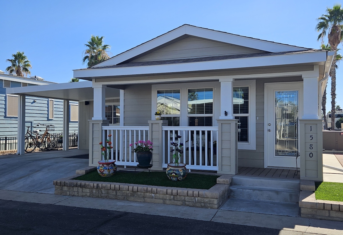 PCK Palm Creek Resort & Residences