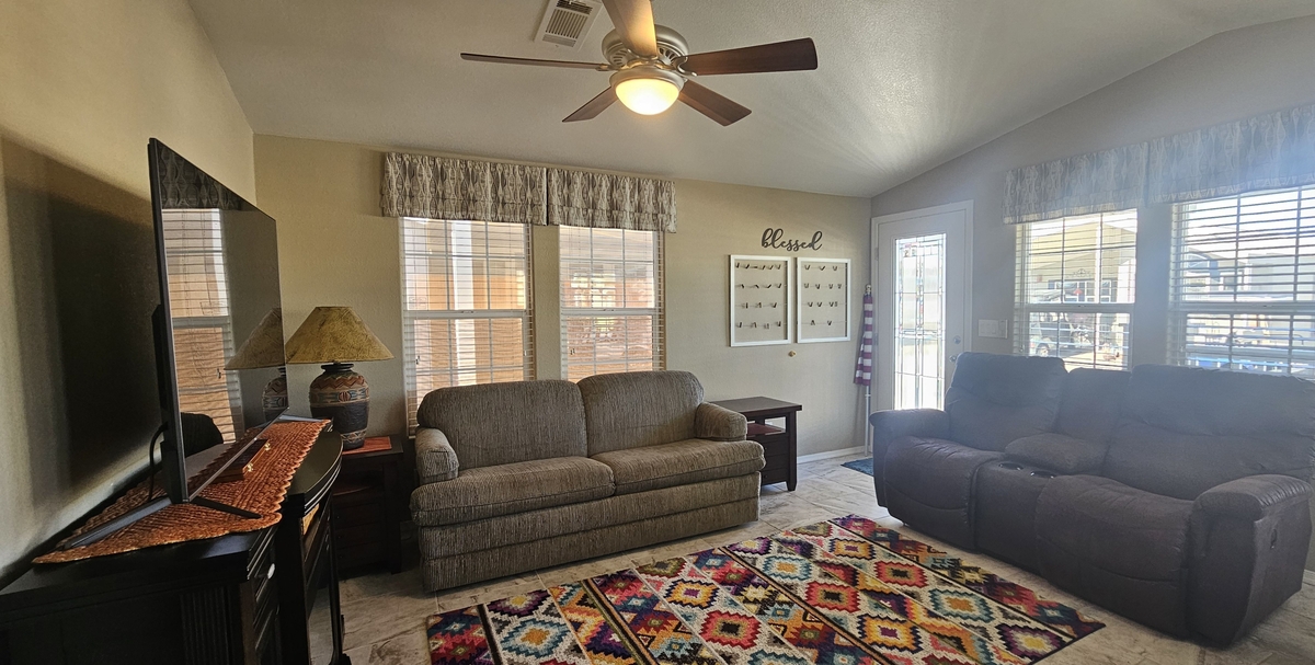 PCK Palm Creek Resort & Residences