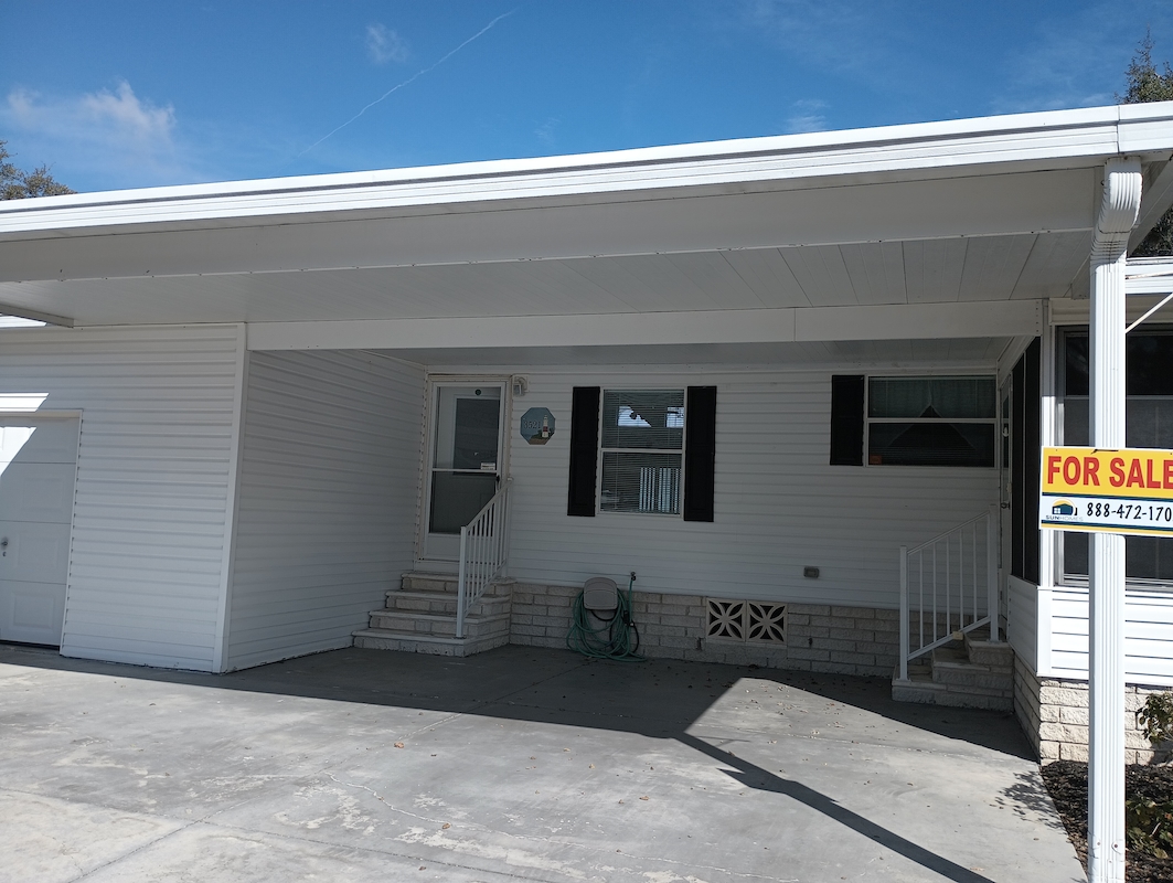 SPS Southport Springs Golf & Country Club