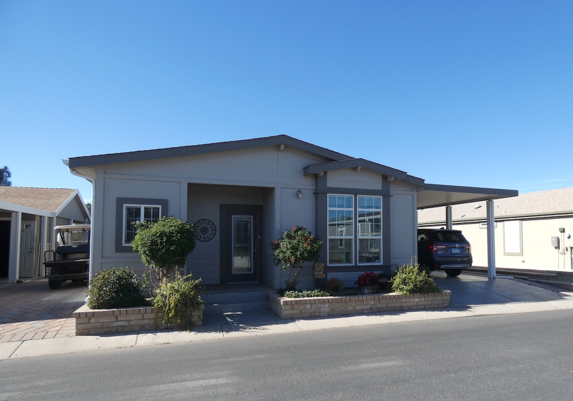 PCK Palm Creek Resort & Residences