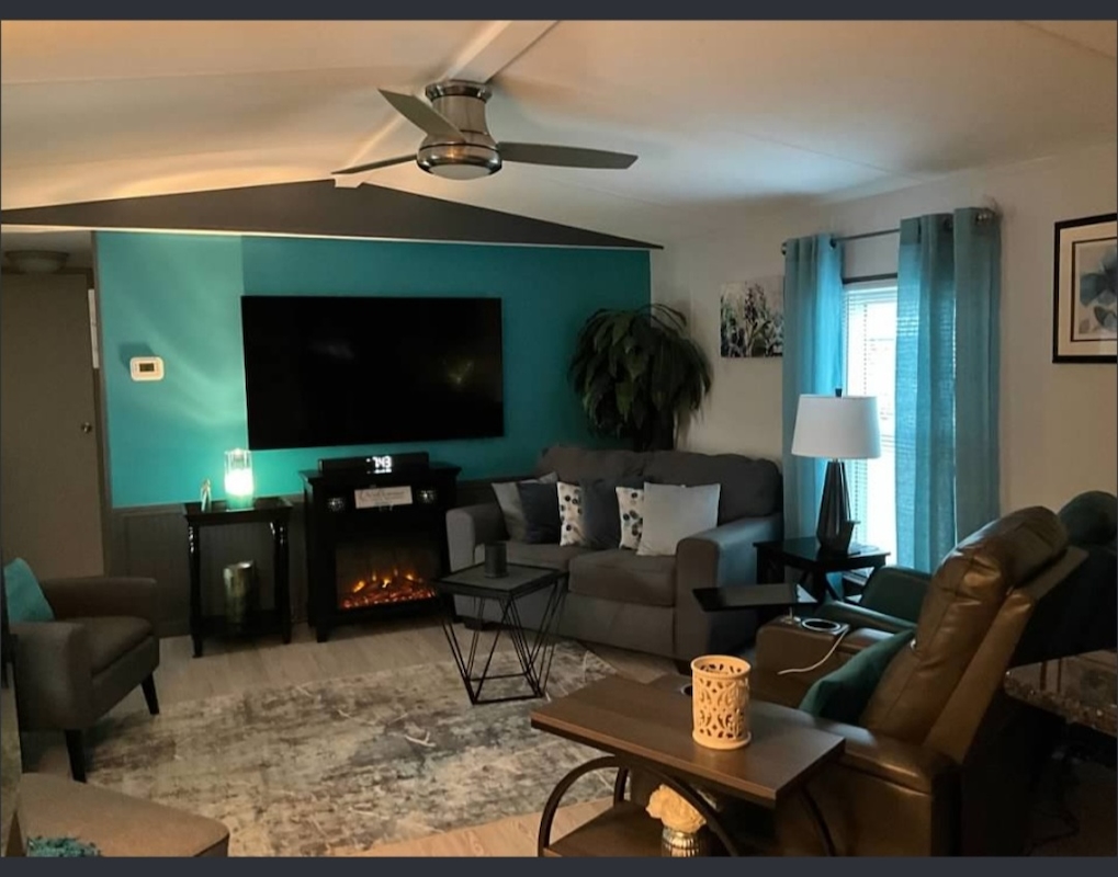 PTL The Landings at Lake Henry