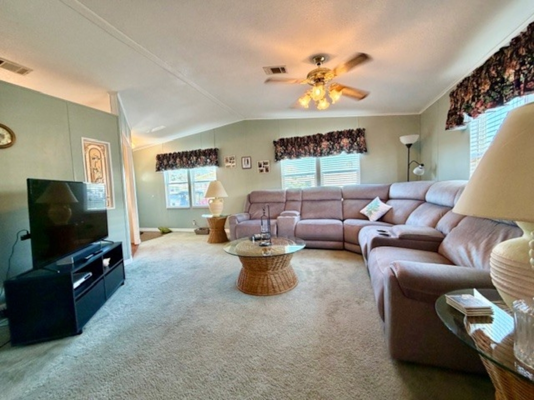 LAK Lake Juliana Landings