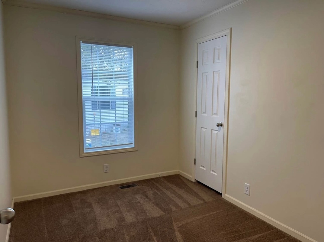 HLL Hawaiian Gardens/Holly Village