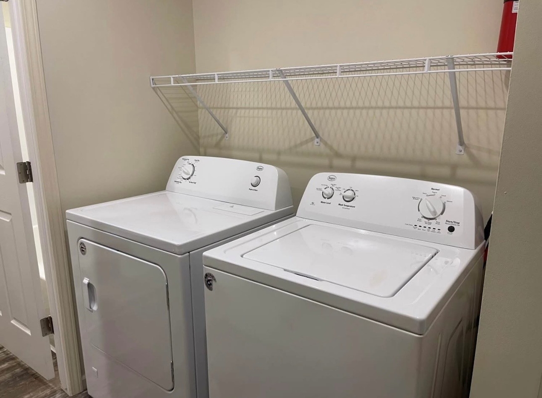 HLL Hawaiian Gardens/Holly Village