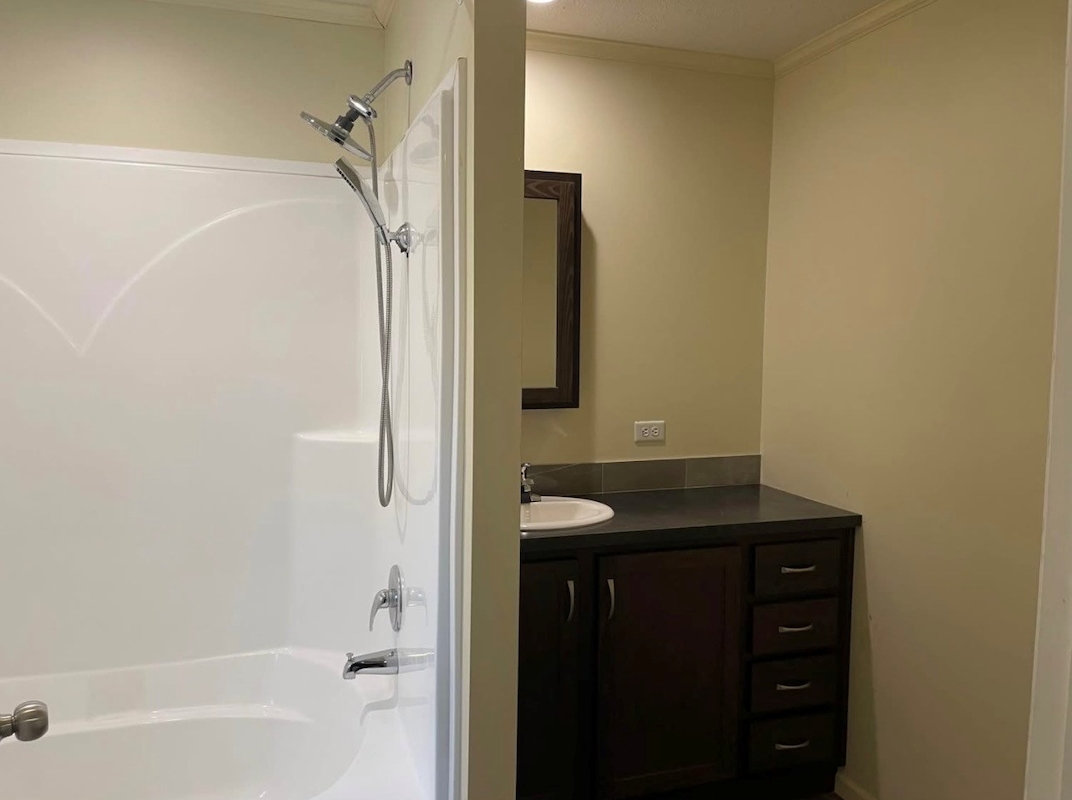 HLL Hawaiian Gardens/Holly Village