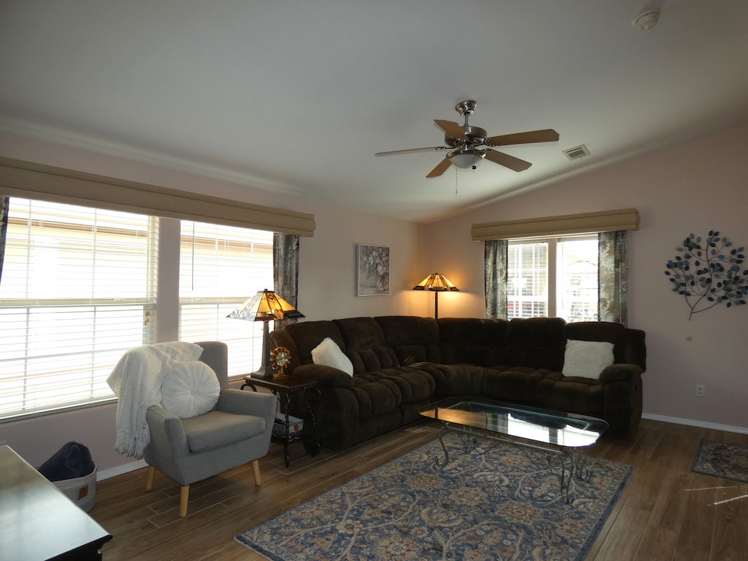 PCK Palm Creek Resort & Residences