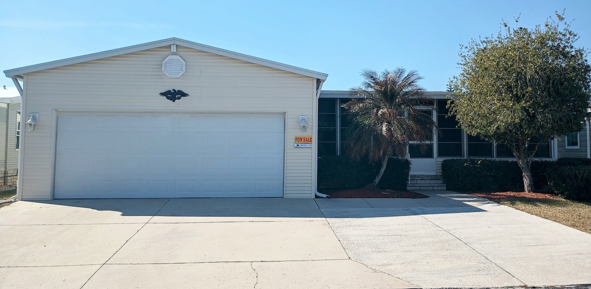 SPS Southport Springs Golf & Country Club