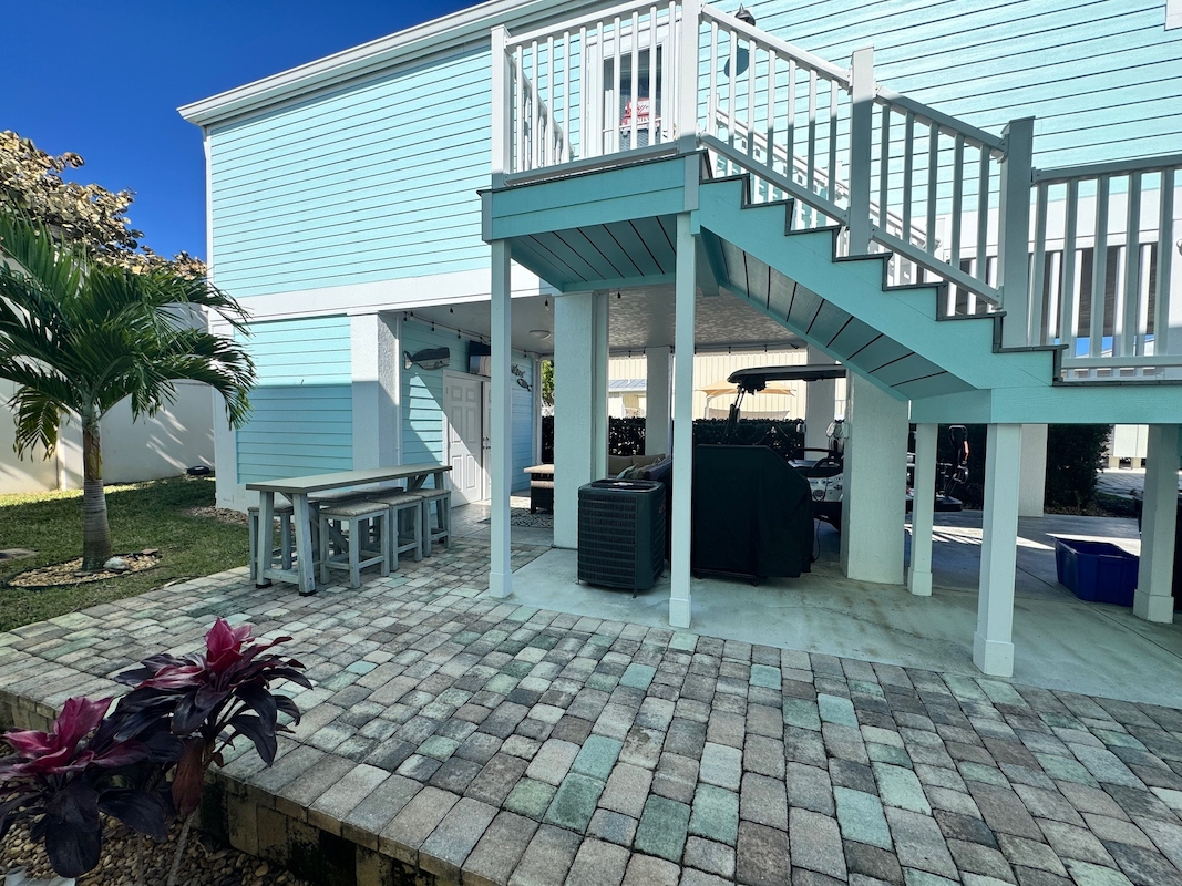 OBJ Ocean Breeze Resort