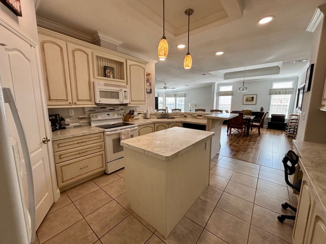 RSC Riverside Club Golf & Marina Community