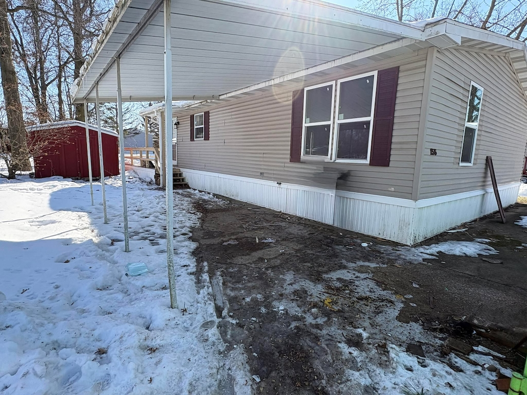 HWV Holiday West Village