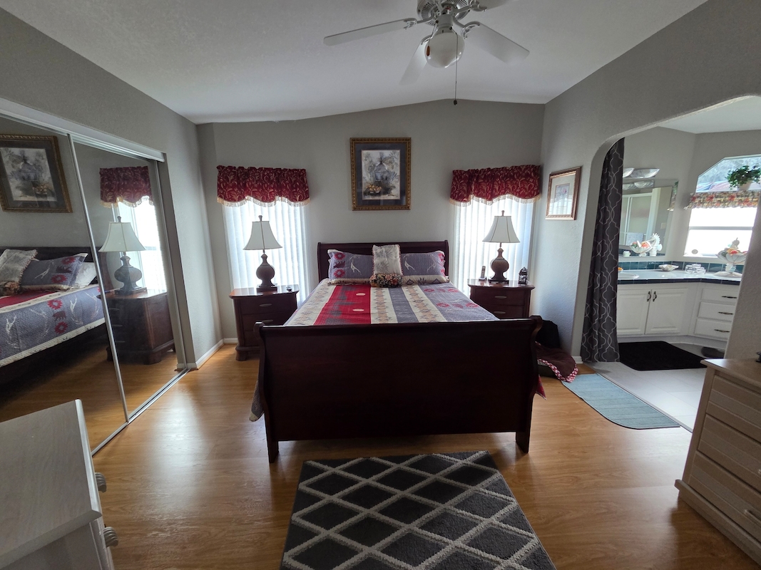 LAK Lake Juliana Landings