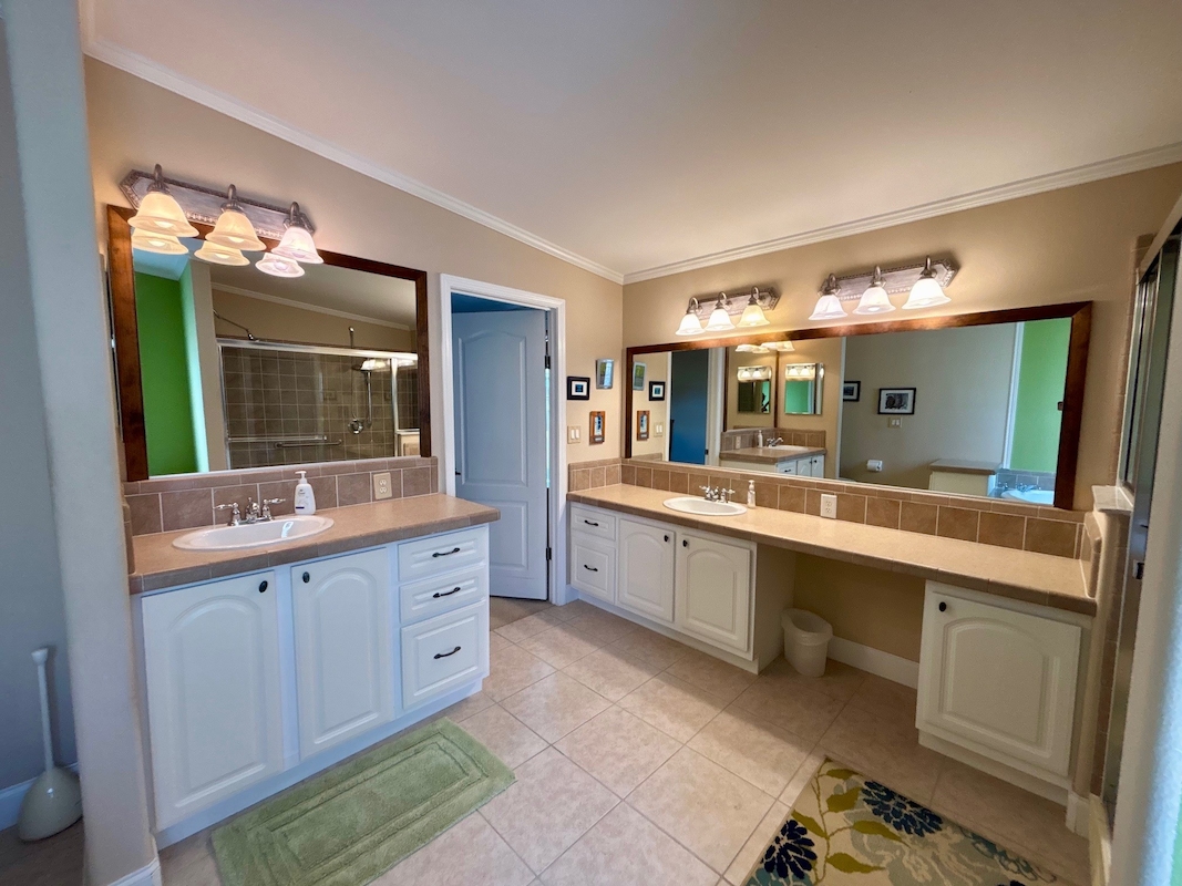 RSC Riverside Club Golf & Marina Community