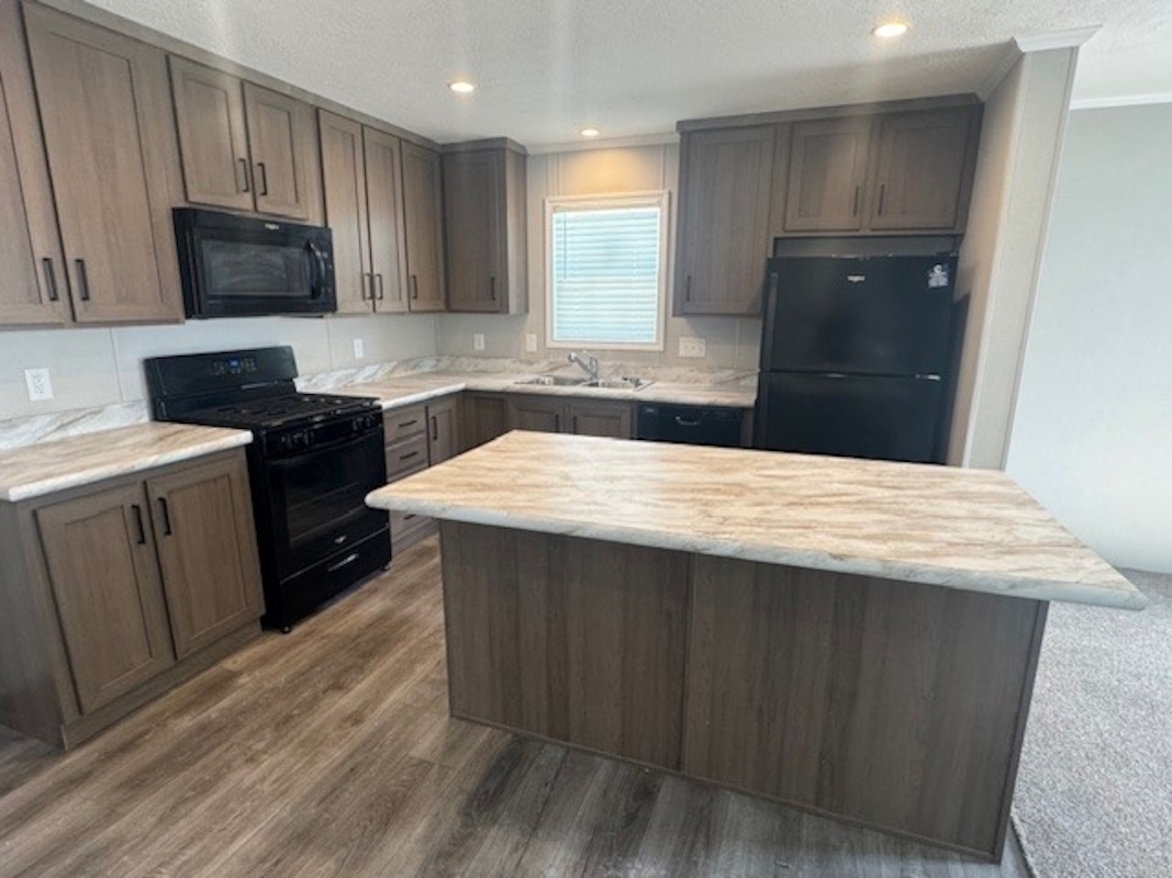 HLL Hawaiian Gardens/Holly Village