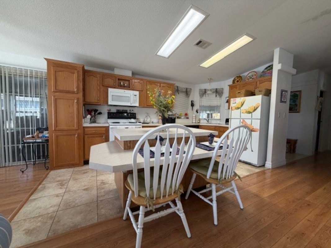 LAK Lake Juliana Landings