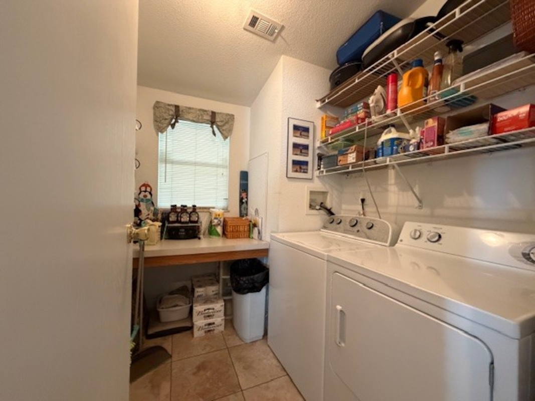 LAK Lake Juliana Landings