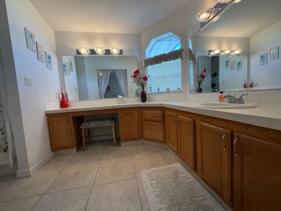 LAK Lake Juliana Landings