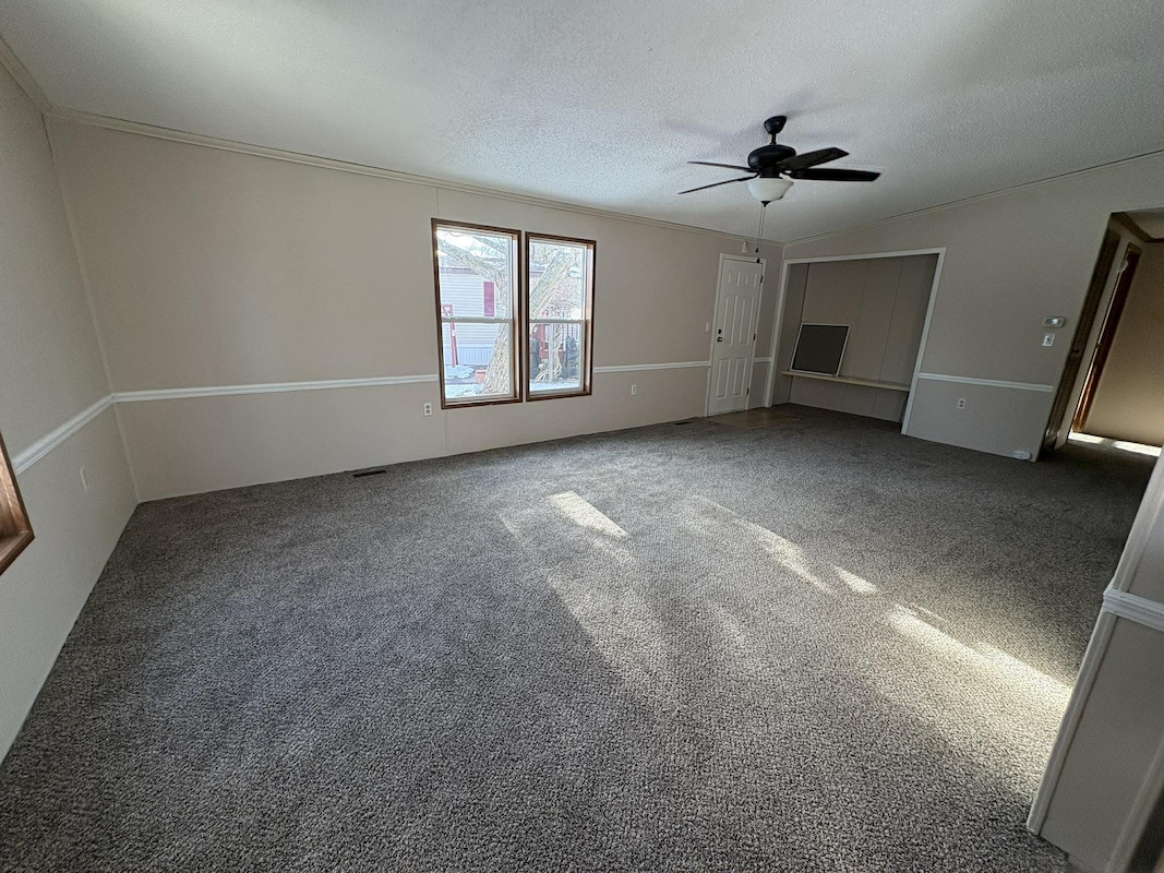 HWV Holiday West Village