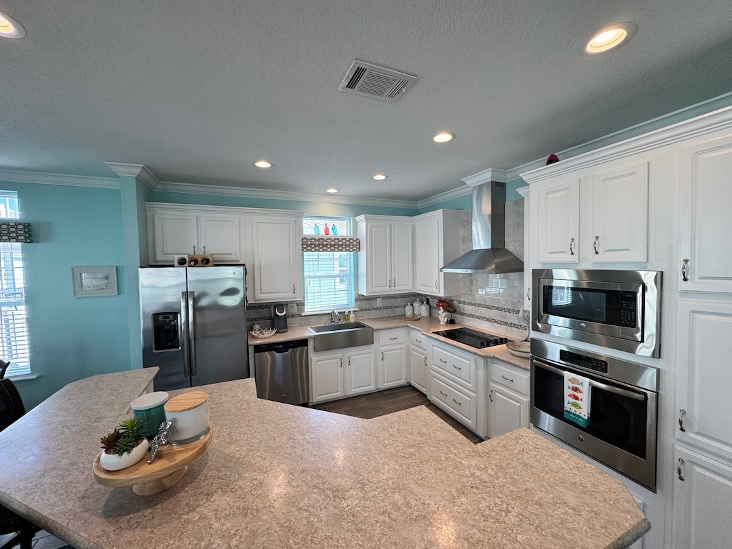 OBJ Ocean Breeze Resort