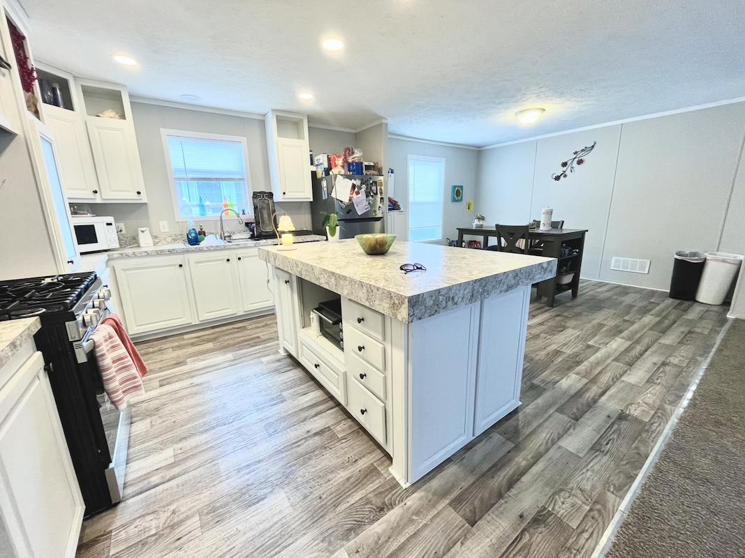 TAN Tanglewood Village