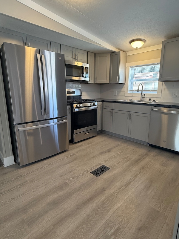 WWV Windsor Woods Village