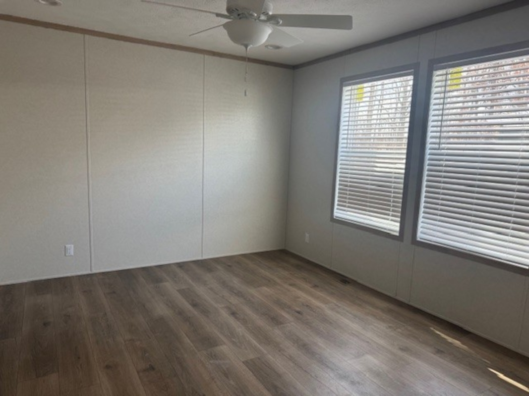 HLL Hawaiian Gardens/Holly Village