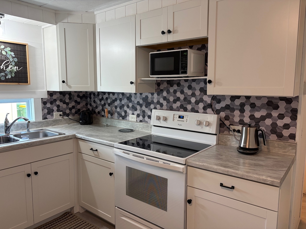 SAR Saralake Estates