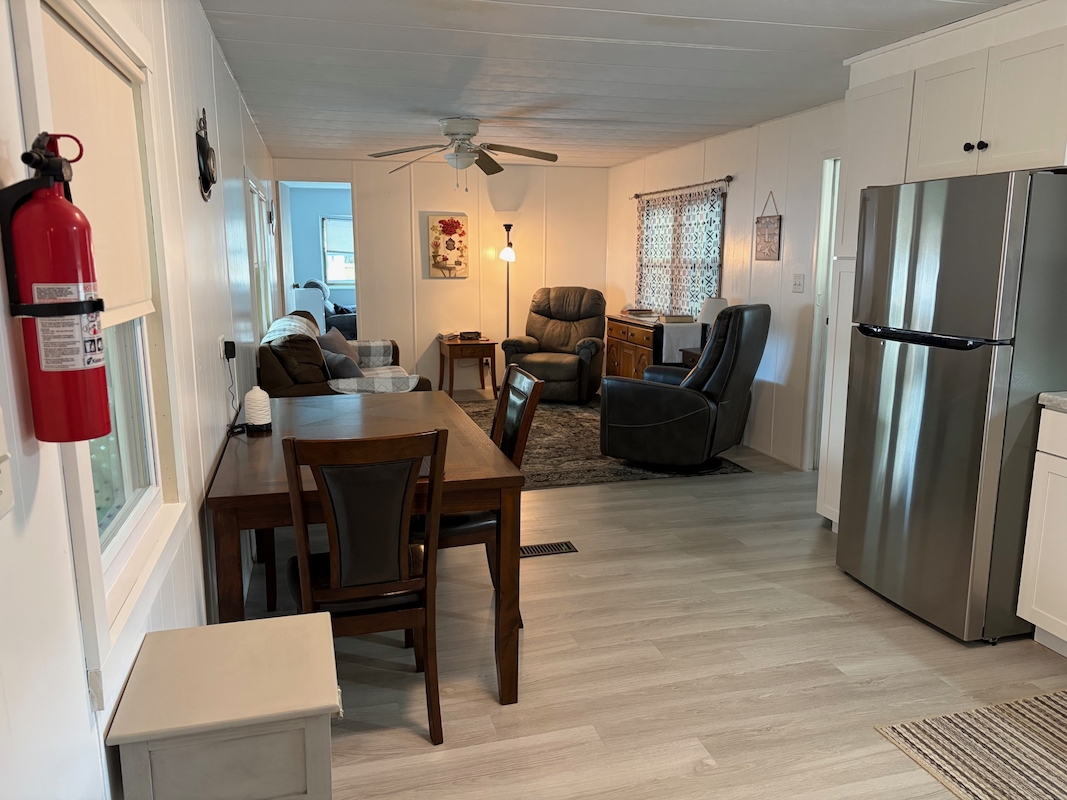 SAR Saralake Estates